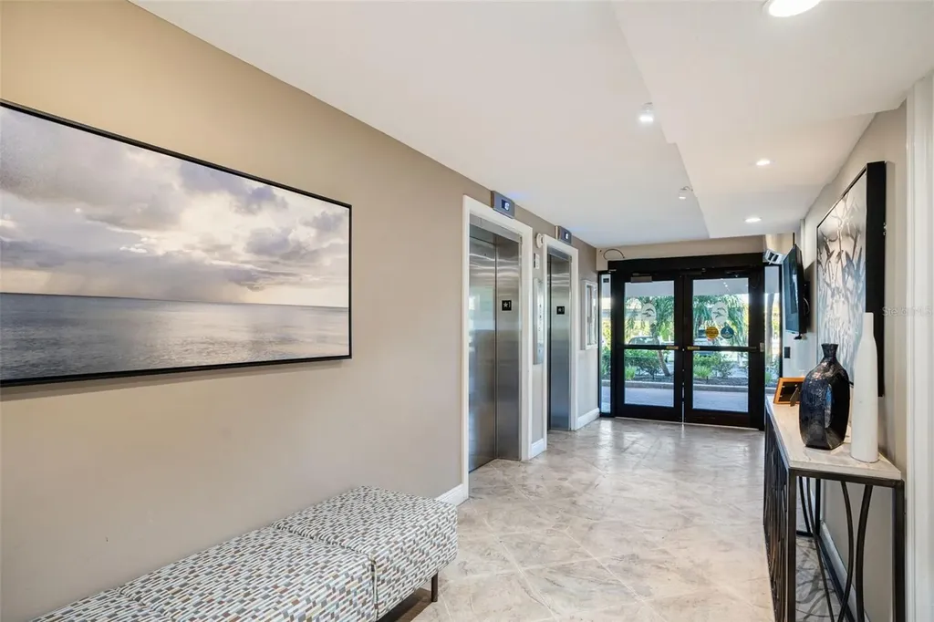 9397 Midnight Pass Road Sarasota FL 34242