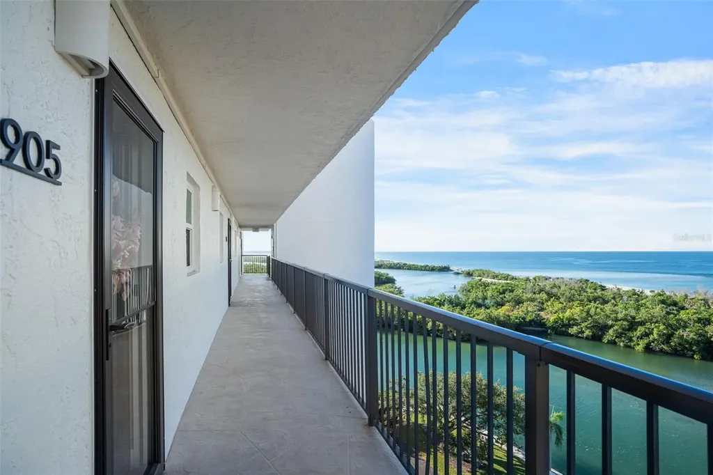 9397 Midnight Pass Road Sarasota FL 34242