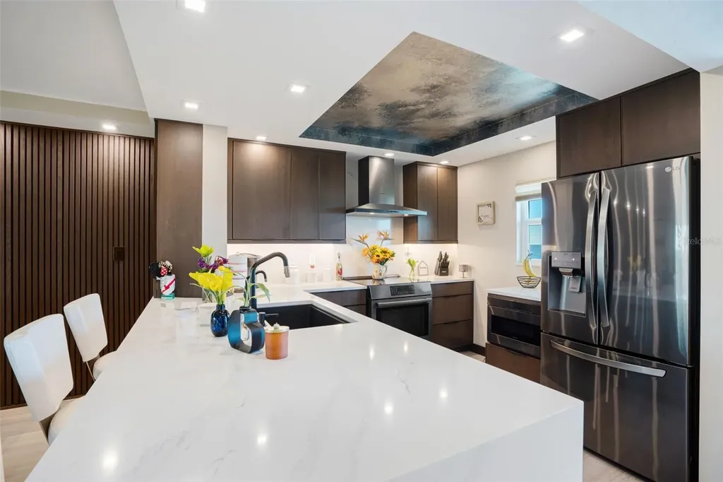 9397 Midnight Pass Road Sarasota FL 34242