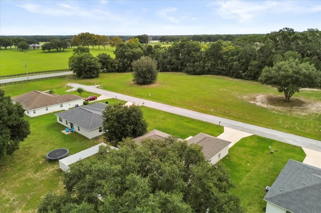 1861 NE 160th Place Citra FL 32113
