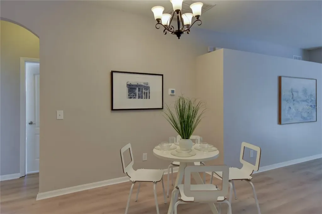 2823 Windcrest Oaks Court Valrico FL 33594