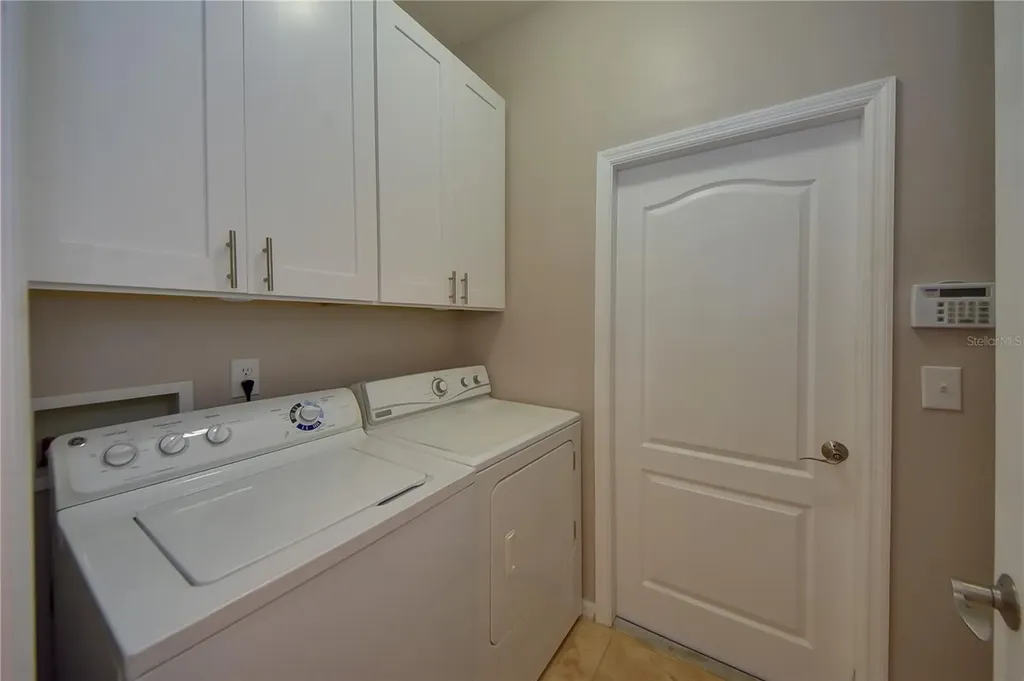 2823 Windcrest Oaks Court Valrico FL 33594