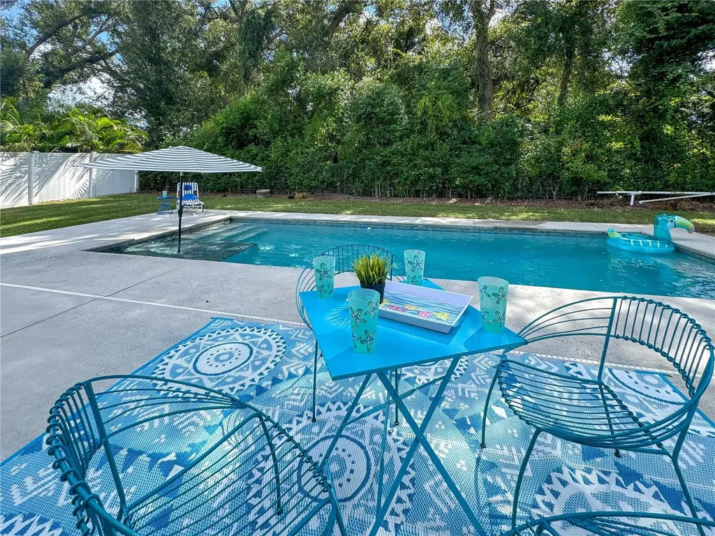 2823 Windcrest Oaks Court Valrico FL 33594