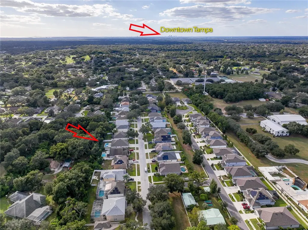2823 Windcrest Oaks Court Valrico FL 33594