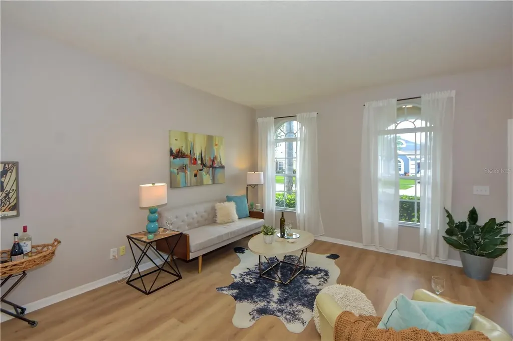 2823 Windcrest Oaks Court Valrico FL 33594