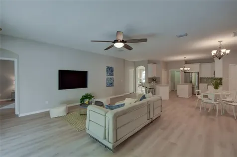 2823 Windcrest Oaks Court Valrico FL 33594