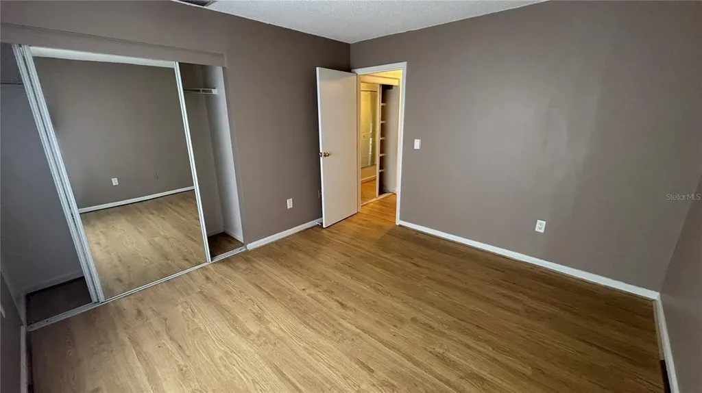 2605 Pine Lake Terrace Sarasota FL 34237