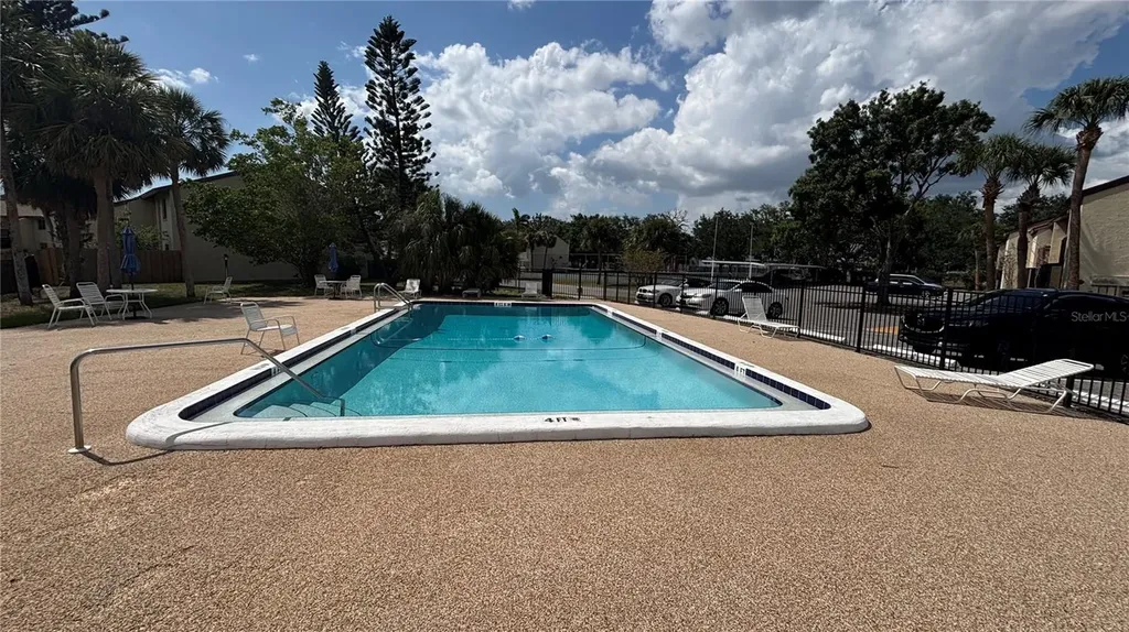 2605 Pine Lake Terrace Sarasota FL 34237