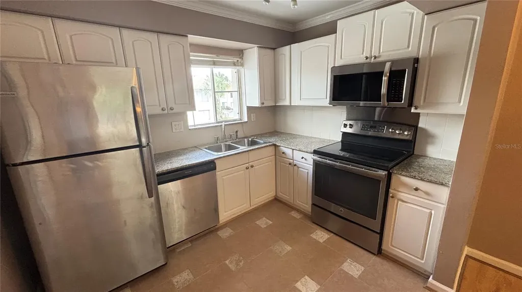 2605 Pine Lake Terrace Sarasota FL 34237