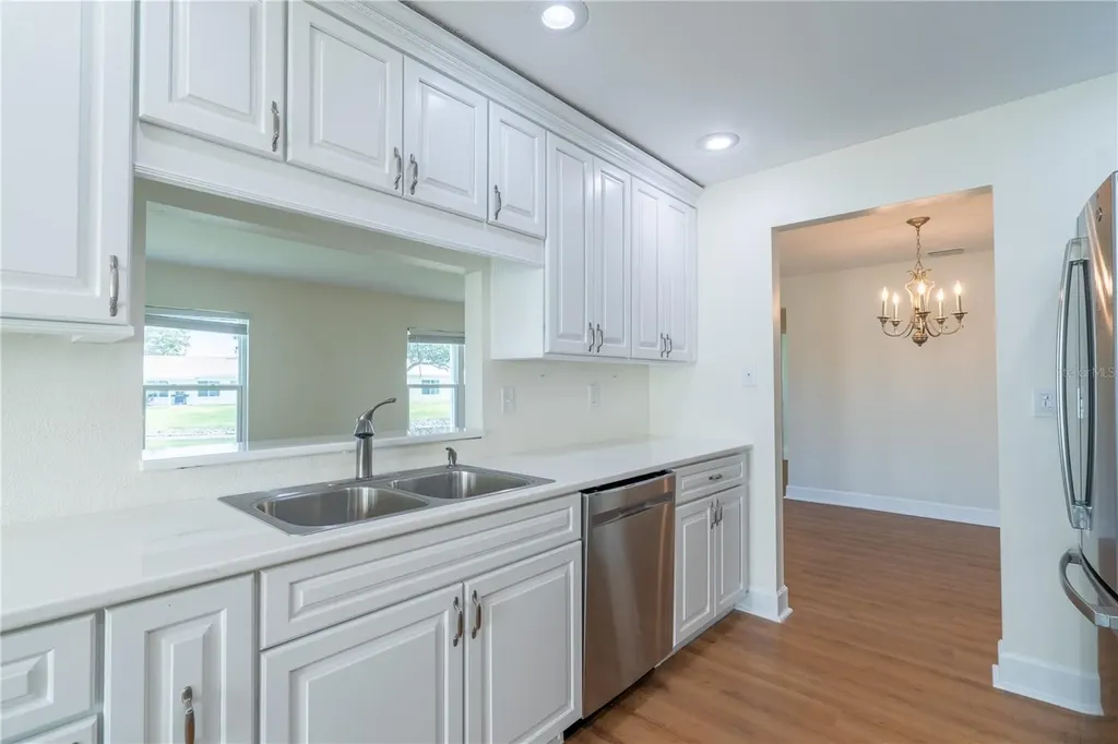 9221 40th Way N Pinellas Park FL 33782