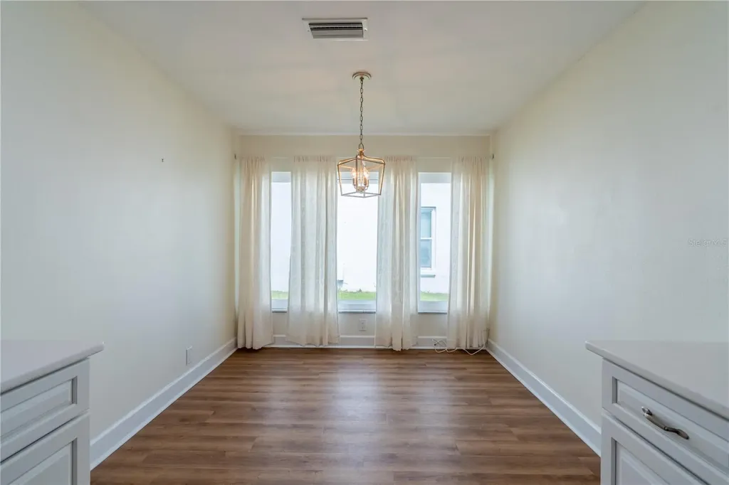 9221 40th Way N Pinellas Park FL 33782
