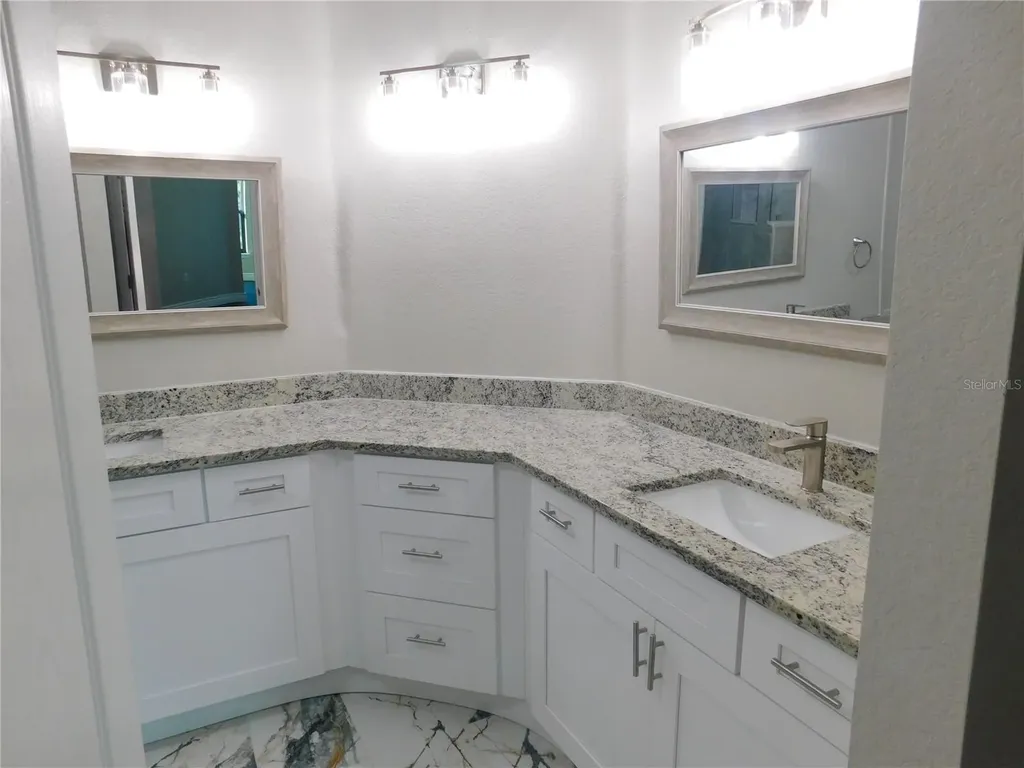 2725 Via Cipriani Clearwater FL 33764