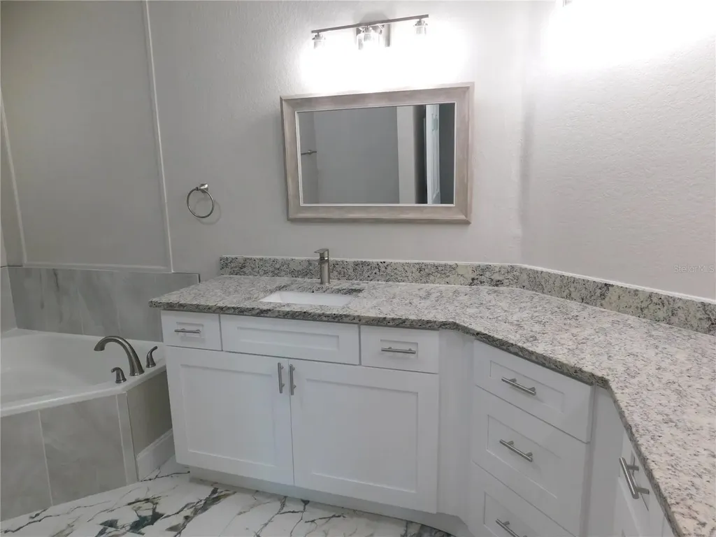 2725 Via Cipriani Clearwater FL 33764