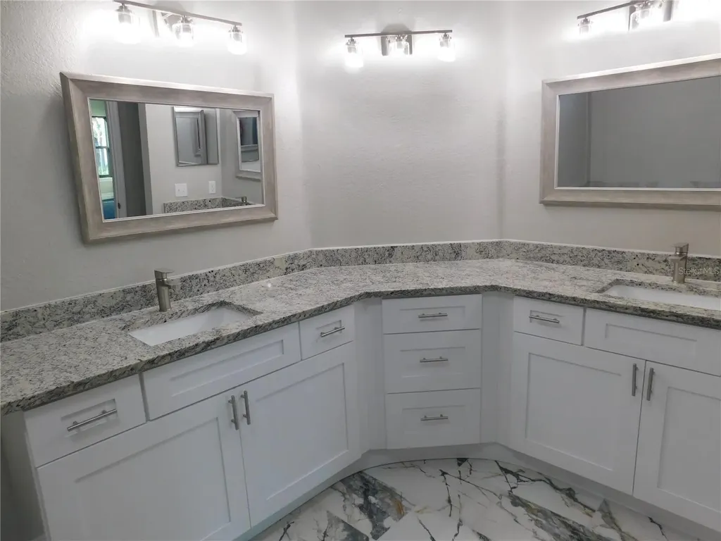 2725 Via Cipriani Clearwater FL 33764