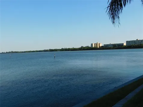 2725 Via Cipriani Clearwater FL 33764