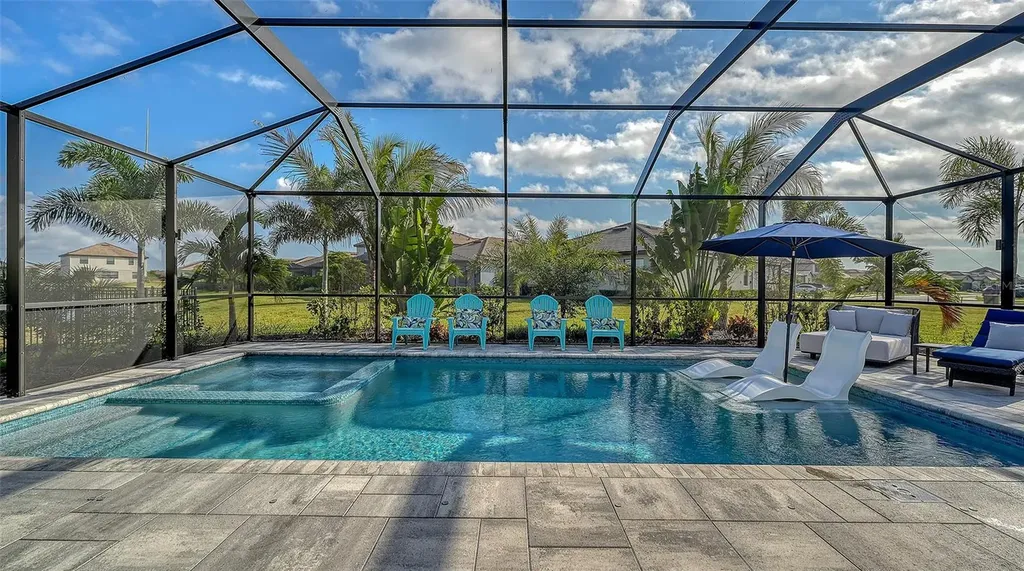 5225 Blue Crush Bradenton FL 34211