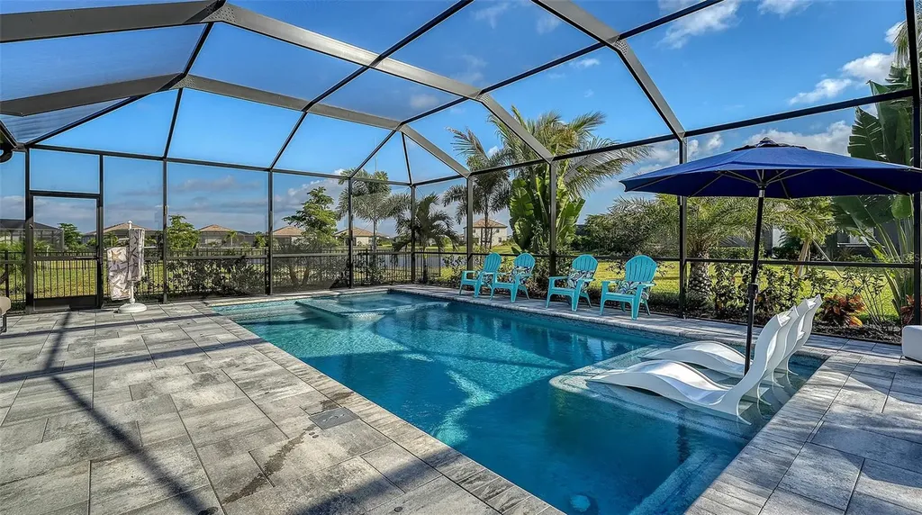 5225 Blue Crush Bradenton FL 34211