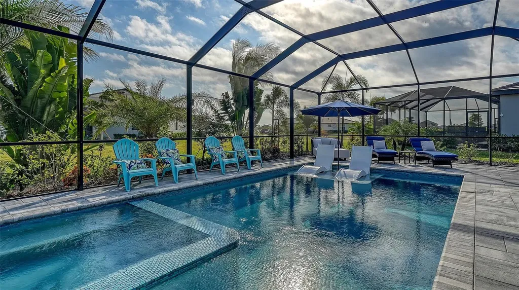 5225 Blue Crush Bradenton FL 34211