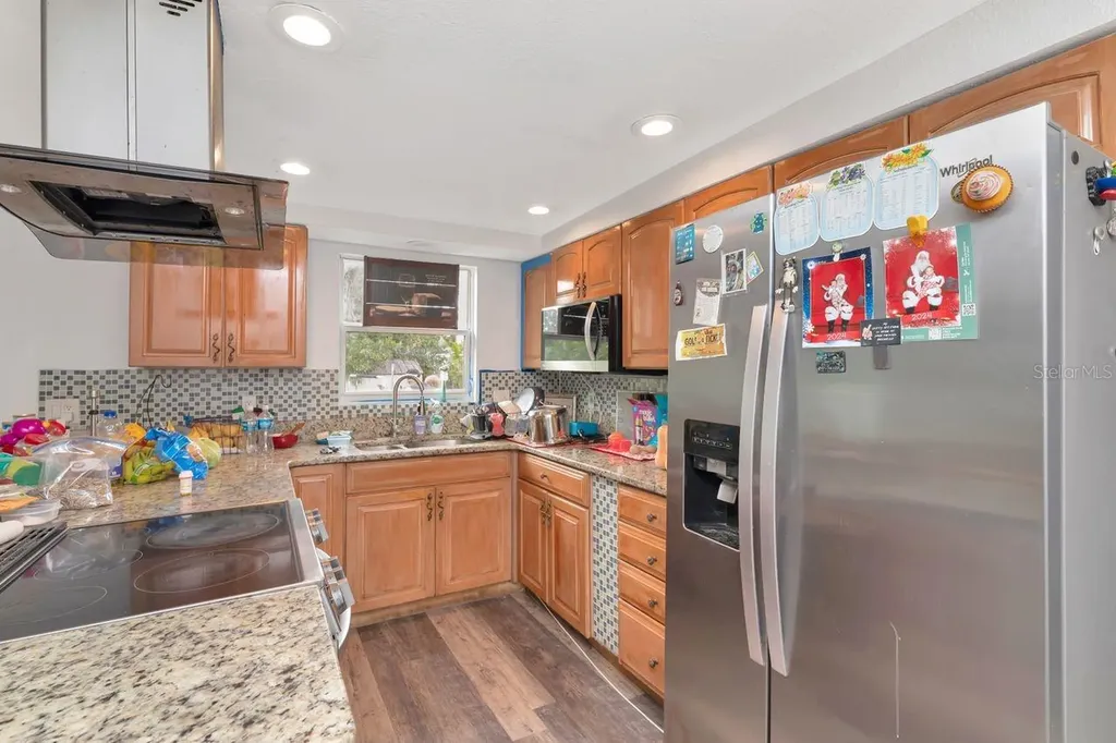 3278 56th Avenue N St Petersburg FL 33714