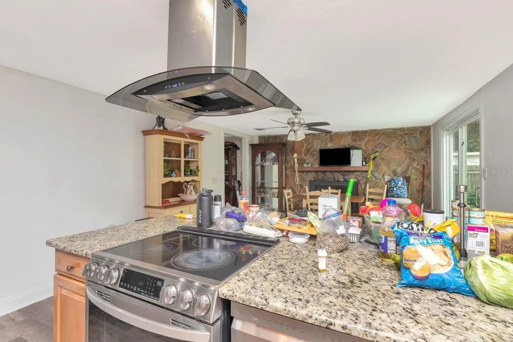 3278 56th Avenue N St Petersburg FL 33714