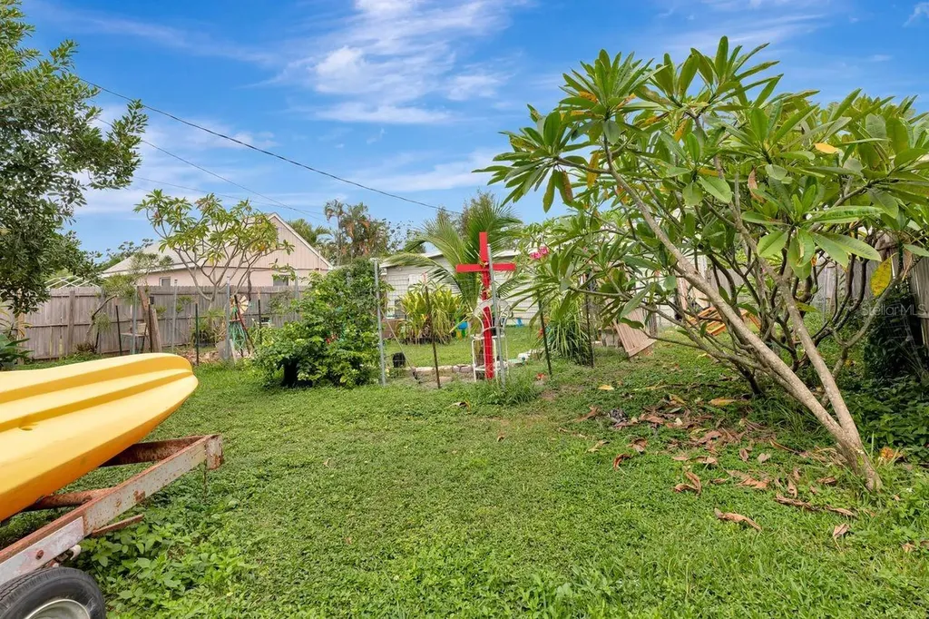 3278 56th Avenue N St Petersburg FL 33714