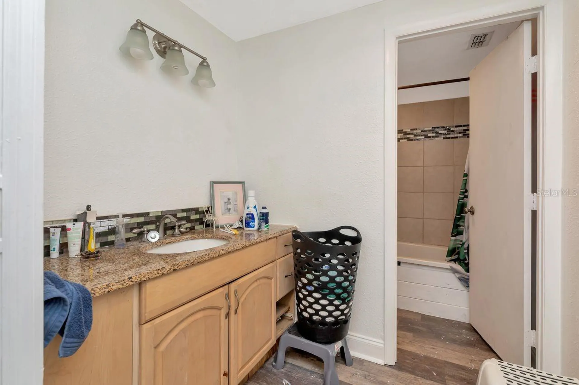 3278 56th Avenue N St Petersburg FL 33714