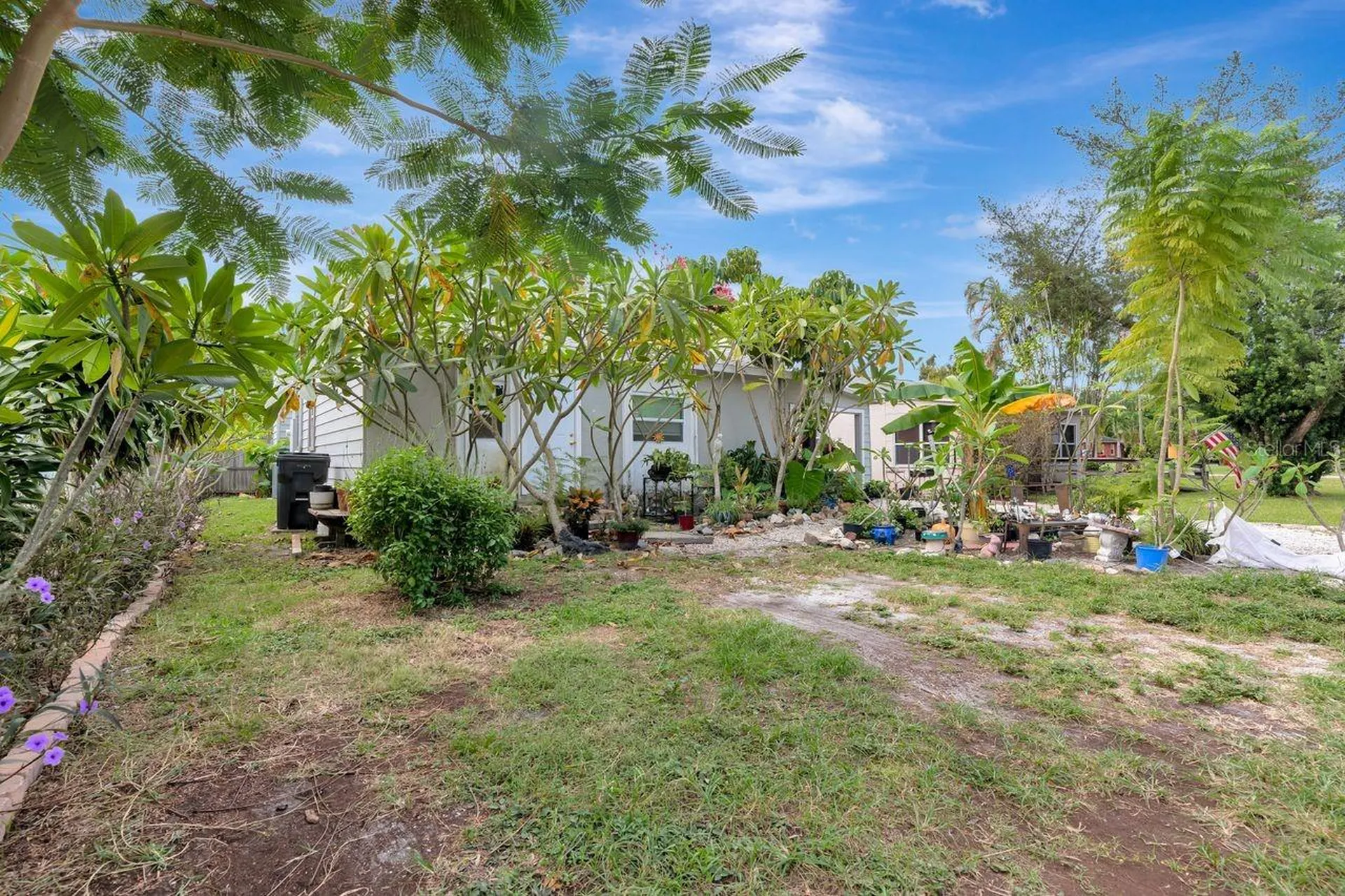 3278 56th Avenue N St Petersburg FL 33714