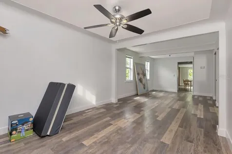 3278 56th Avenue N St Petersburg FL 33714