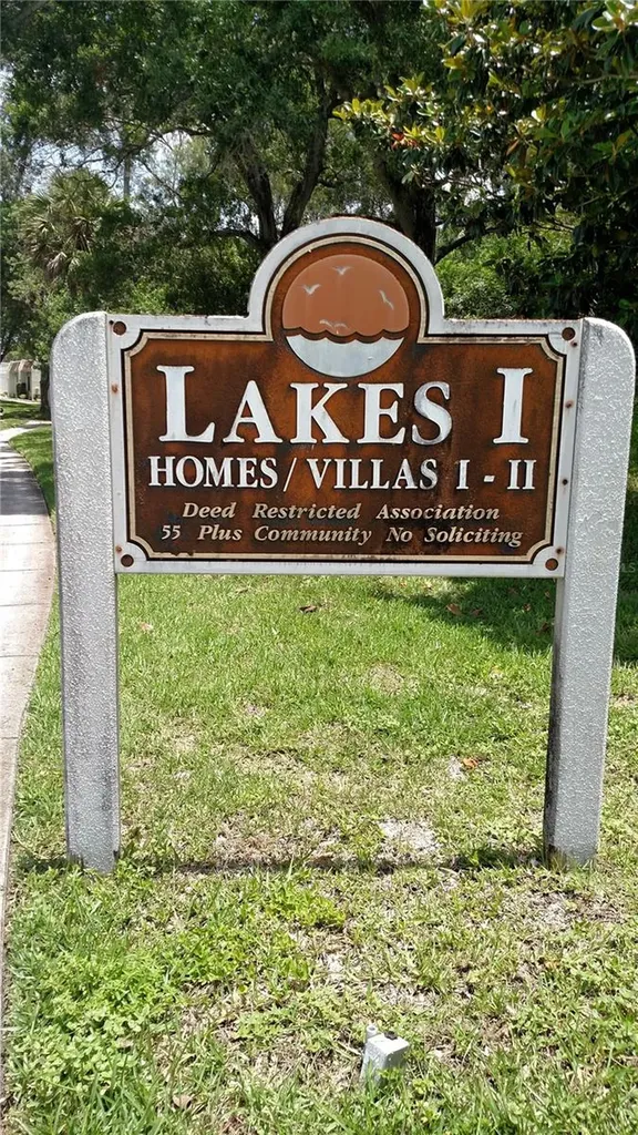 4478 Lake Boulevard Clearwater FL 33762