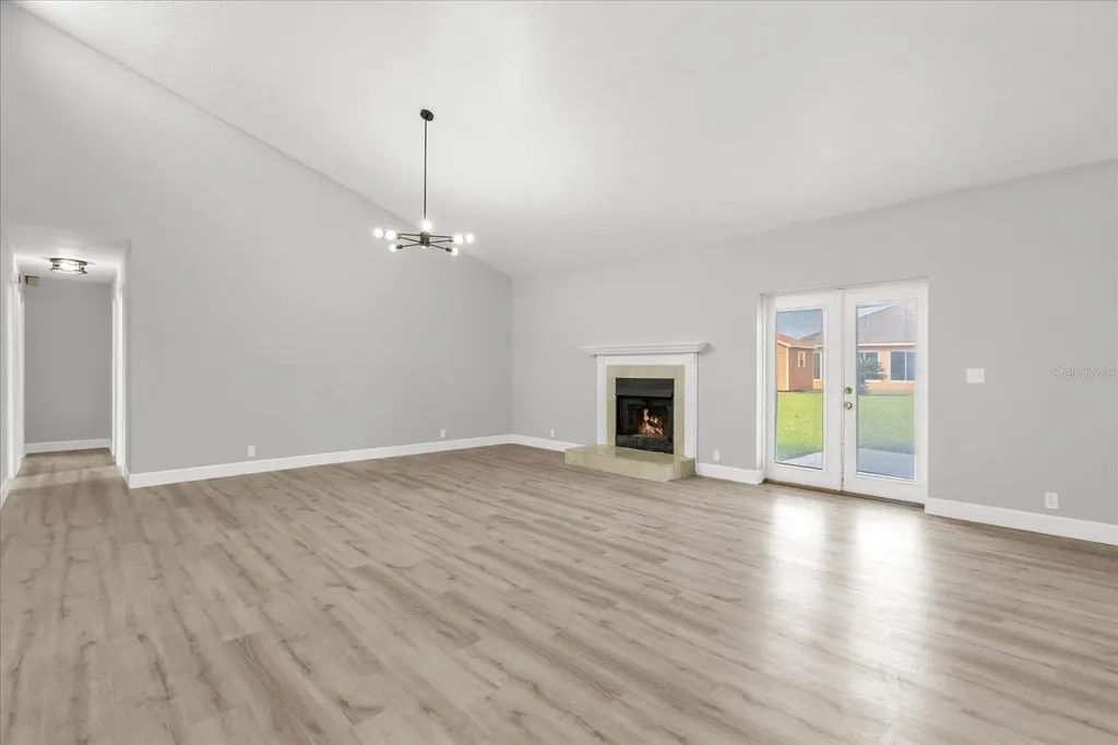 348 Jacksonville Court Kissimmee FL 34759
