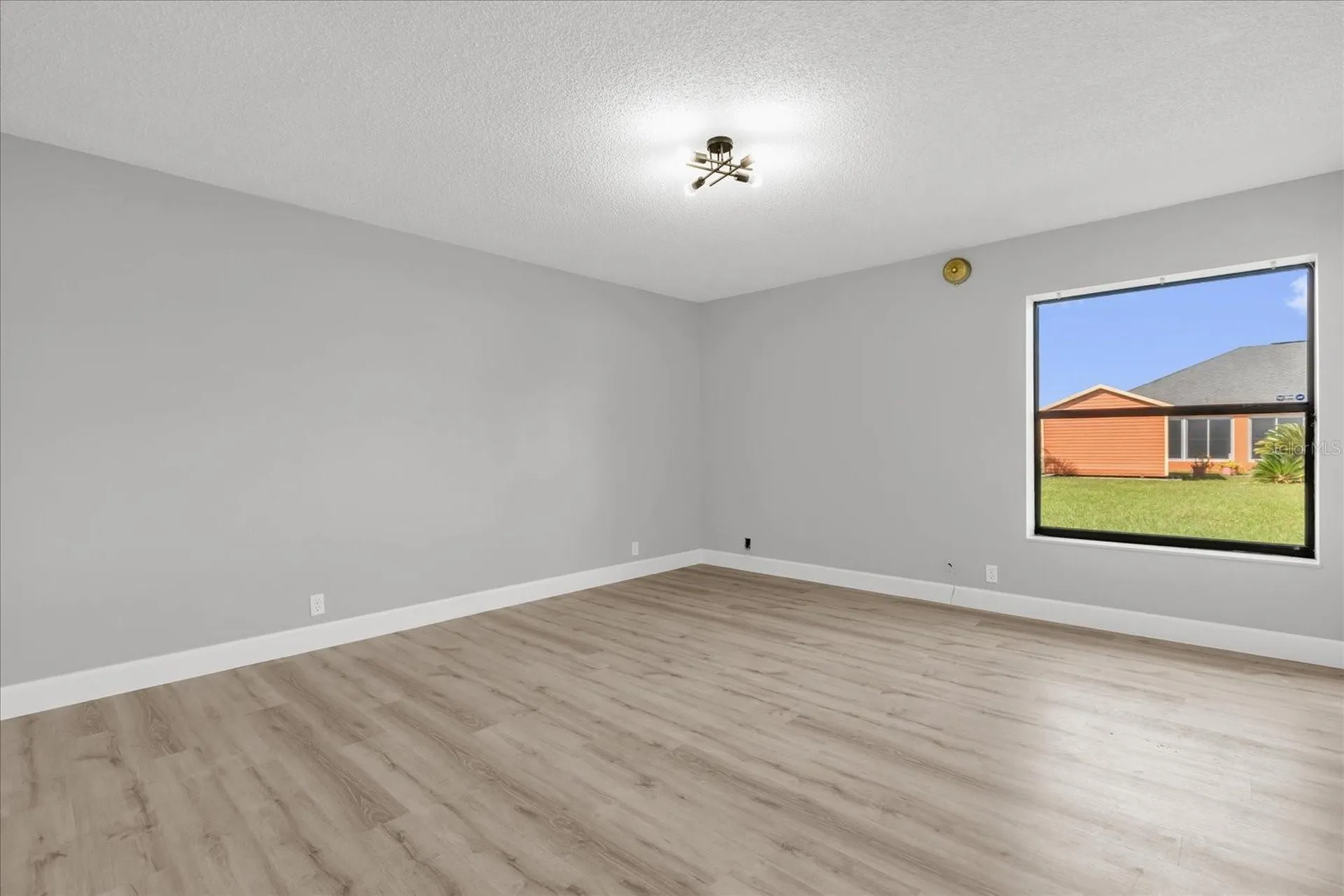 348 Jacksonville Court Kissimmee FL 34759
