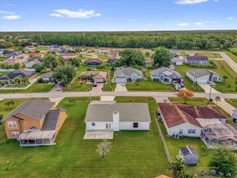 348 Jacksonville Court Kissimmee FL 34759