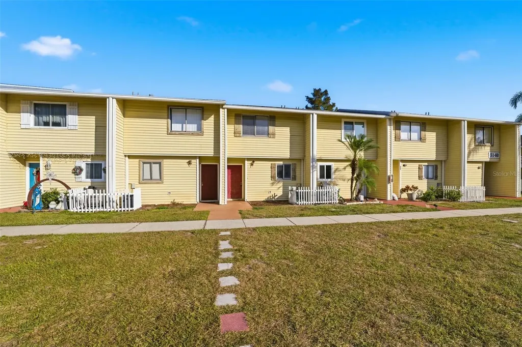 22707 Watersedge Boulevard Land O Lakes FL 34639