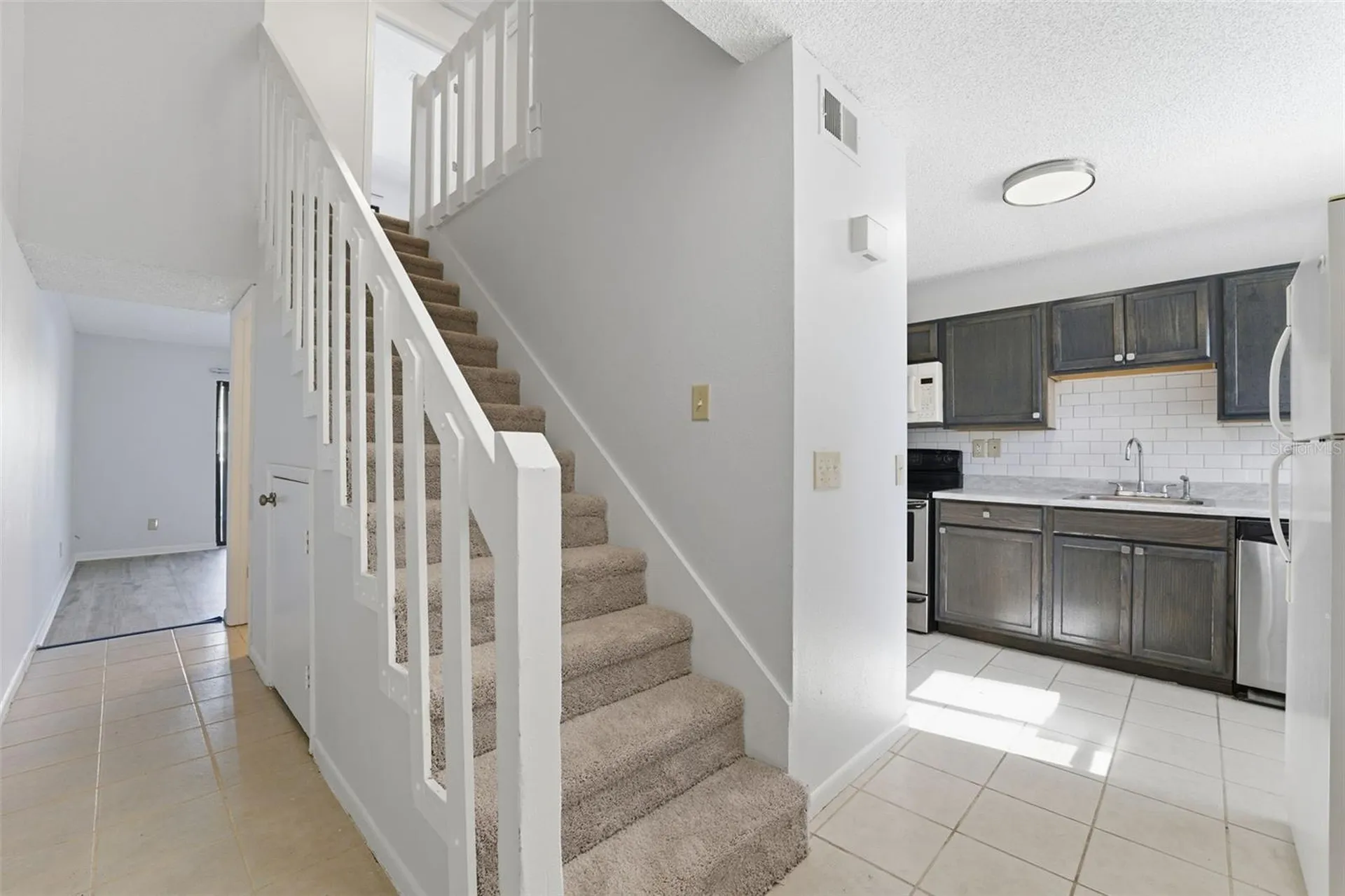 22707 Watersedge Boulevard Land O Lakes FL 34639