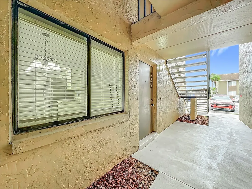 5249 Vineland Road Orlando FL 32811