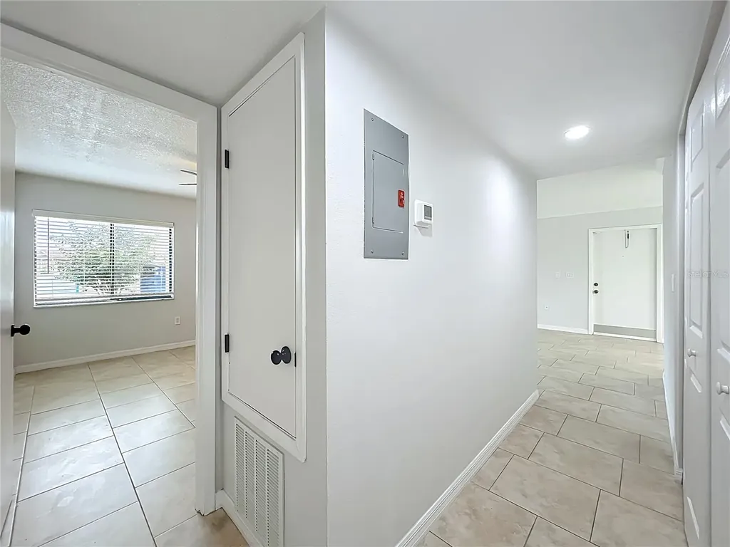 5249 Vineland Road Orlando FL 32811