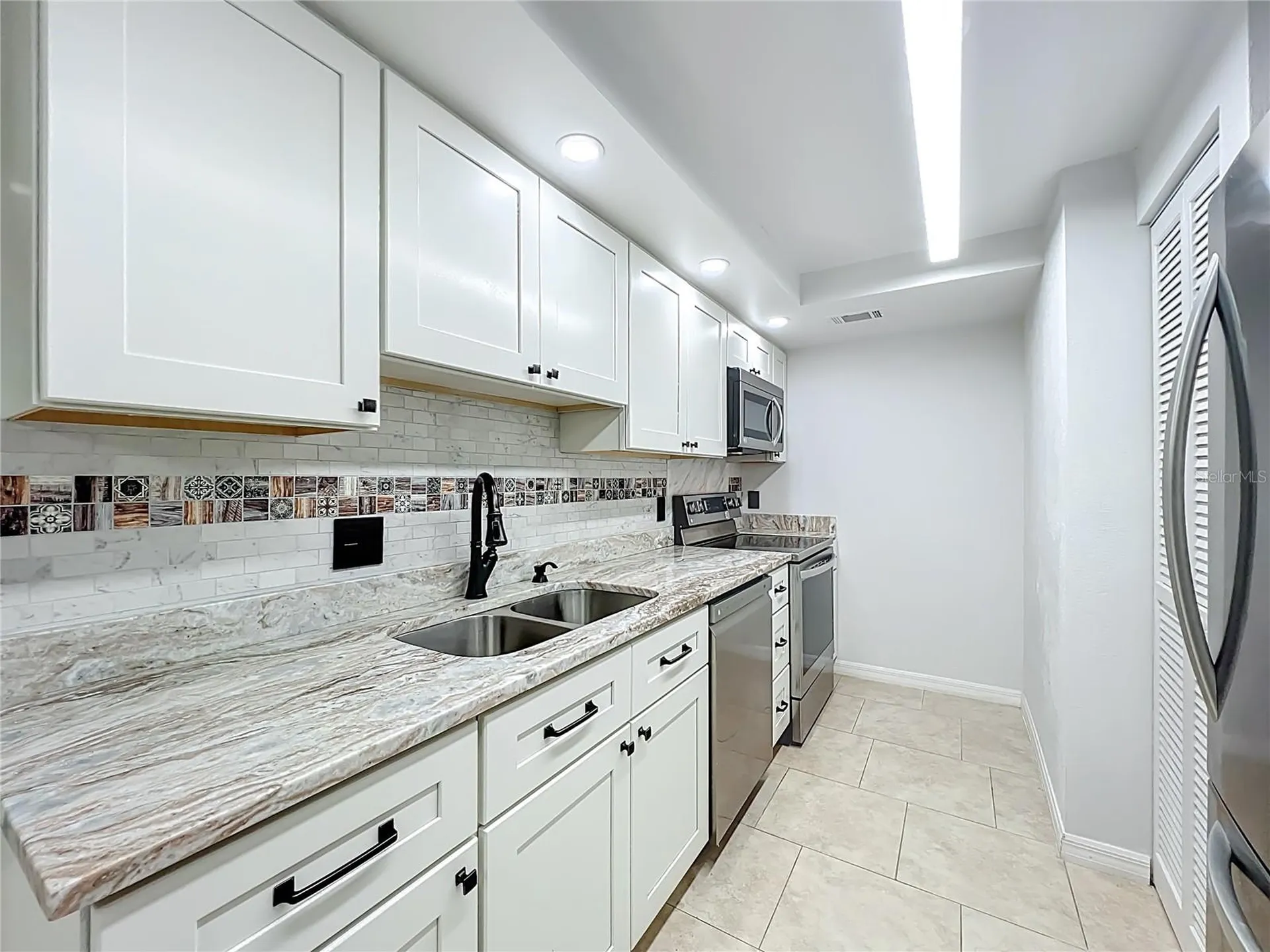 5249 Vineland Road Orlando FL 32811