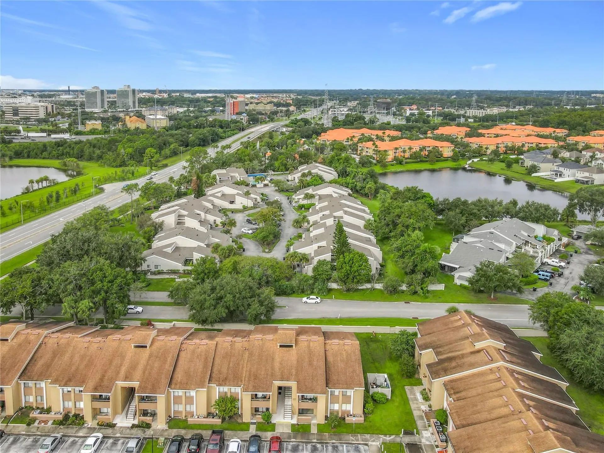 5249 Vineland Road Orlando FL 32811