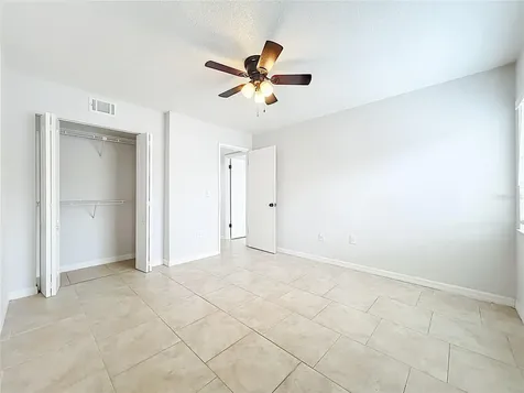 5249 Vineland Road Orlando FL 32811