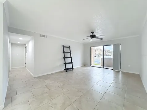 5249 Vineland Road Orlando FL 32811