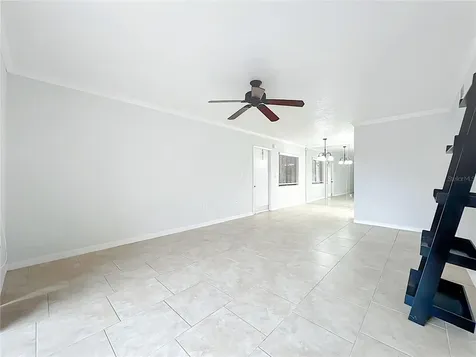5249 Vineland Road Orlando FL 32811