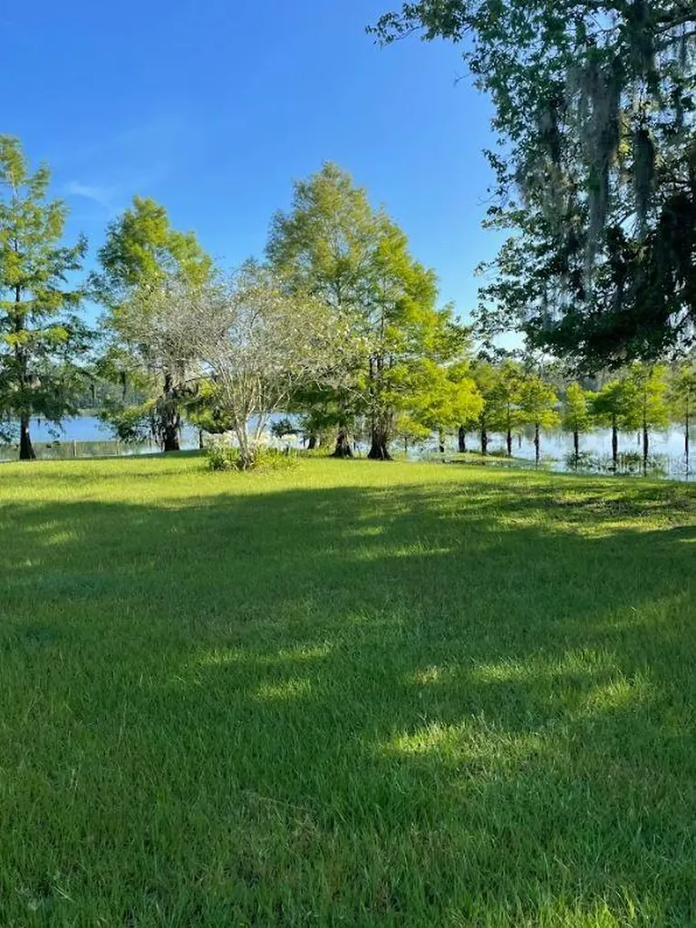 1210 Gem Lane Lake Helen FL 32744