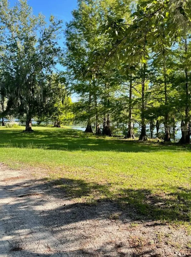 1210 Gem Lane Lake Helen FL 32744