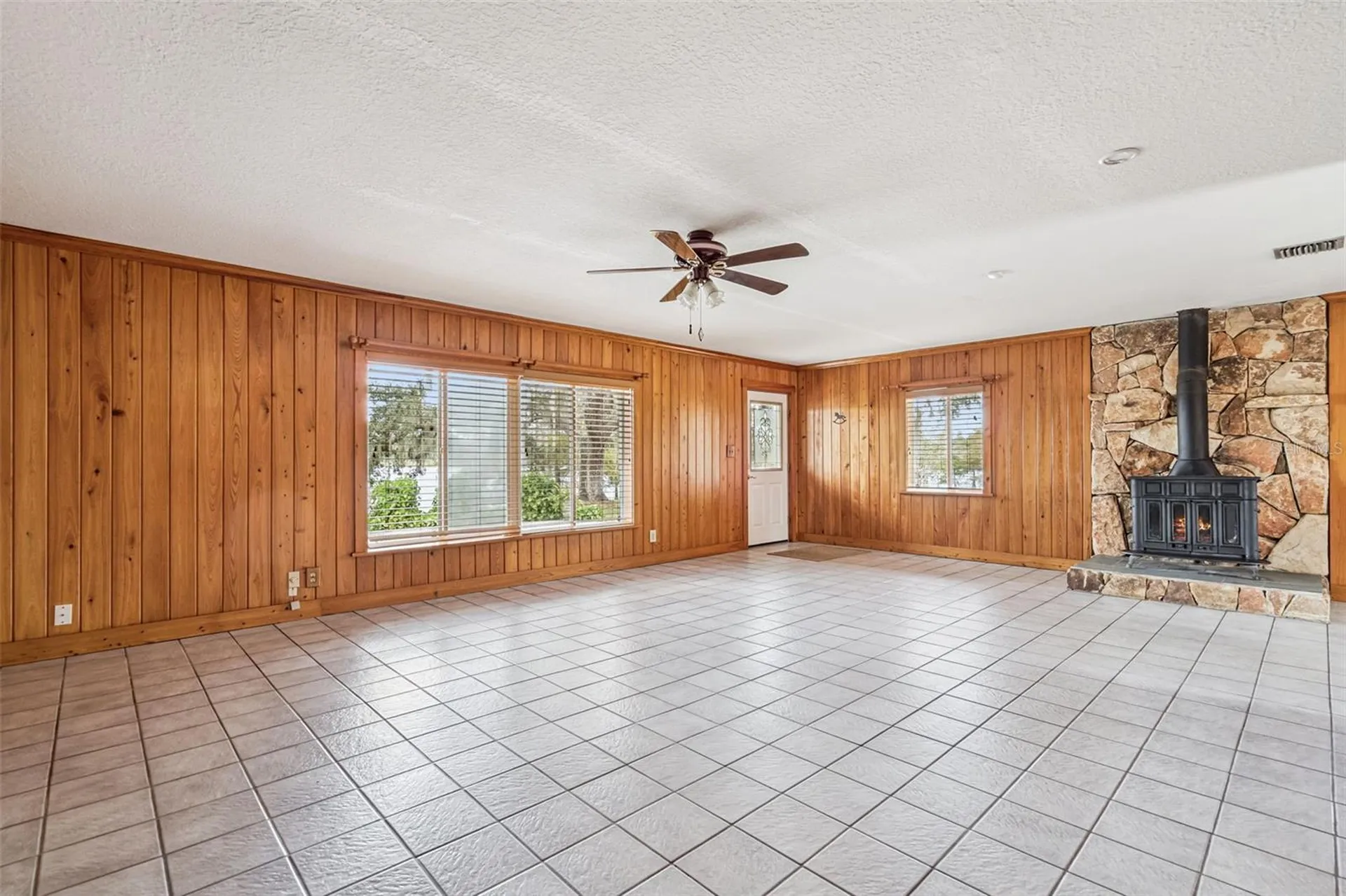 1210 Gem Lane Lake Helen FL 32744