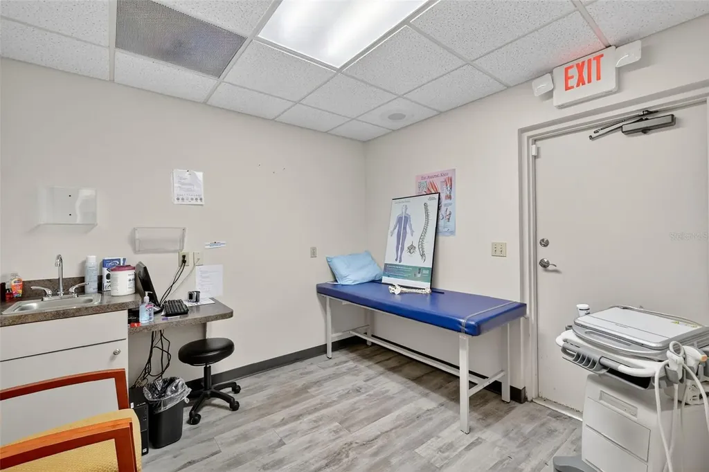 918 Rolling Acres Lady Lake FL 32159