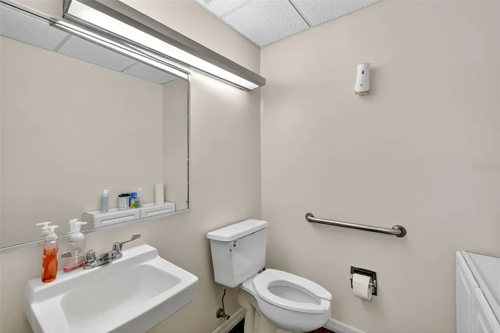 918 Rolling Acres Lady Lake FL 32159