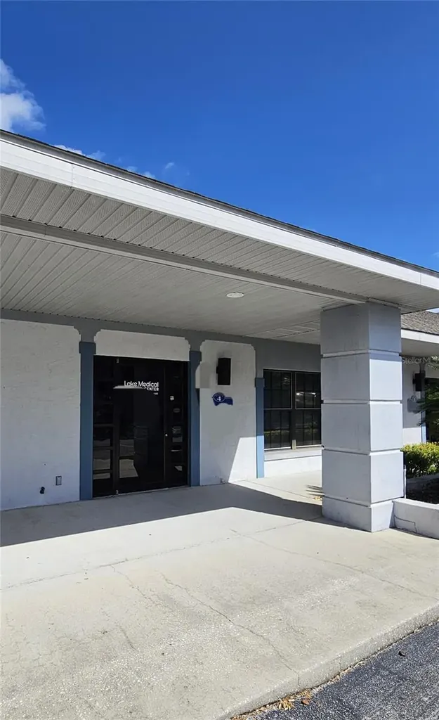 918 Rolling Acres Lady Lake FL 32159