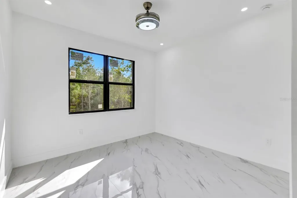 2002 E 10th Street Lehigh Acres FL 33936