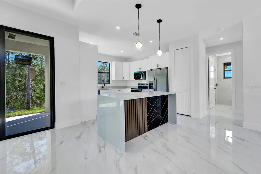 2002 E 10th Street Lehigh Acres FL 33936