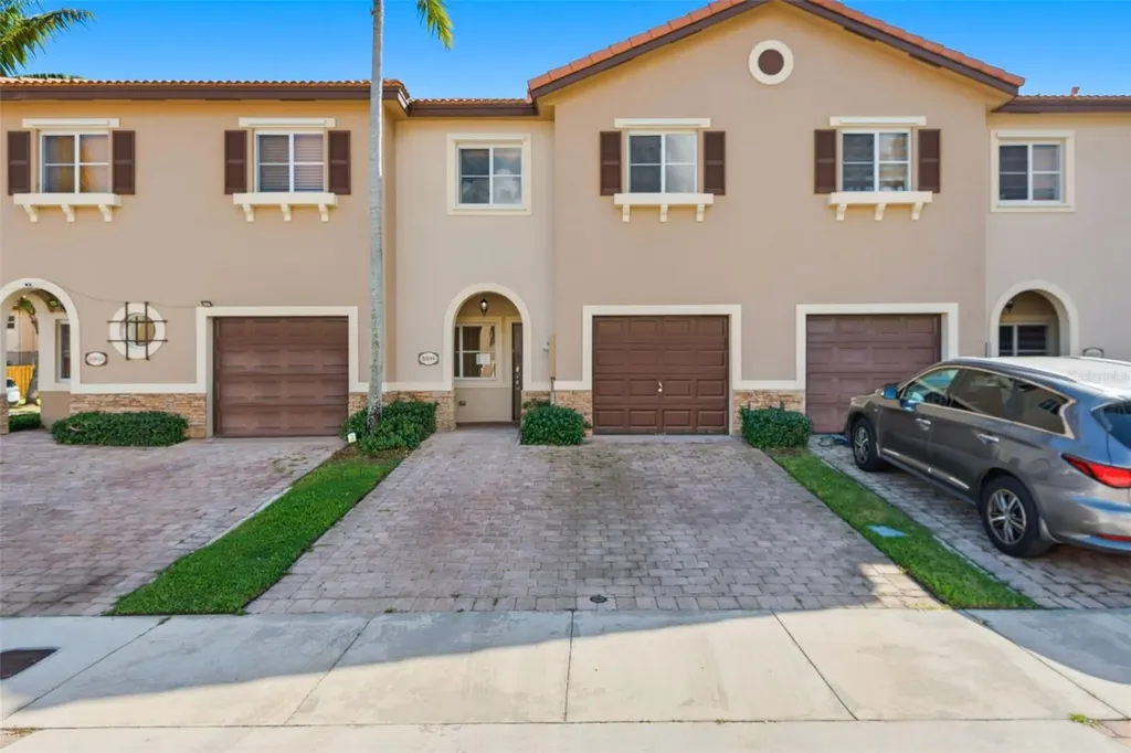 8914 SW 222nd Terrace Cutler Bay FL 33190